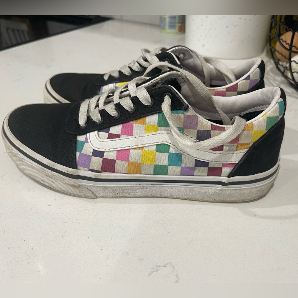 Girls vans size 4